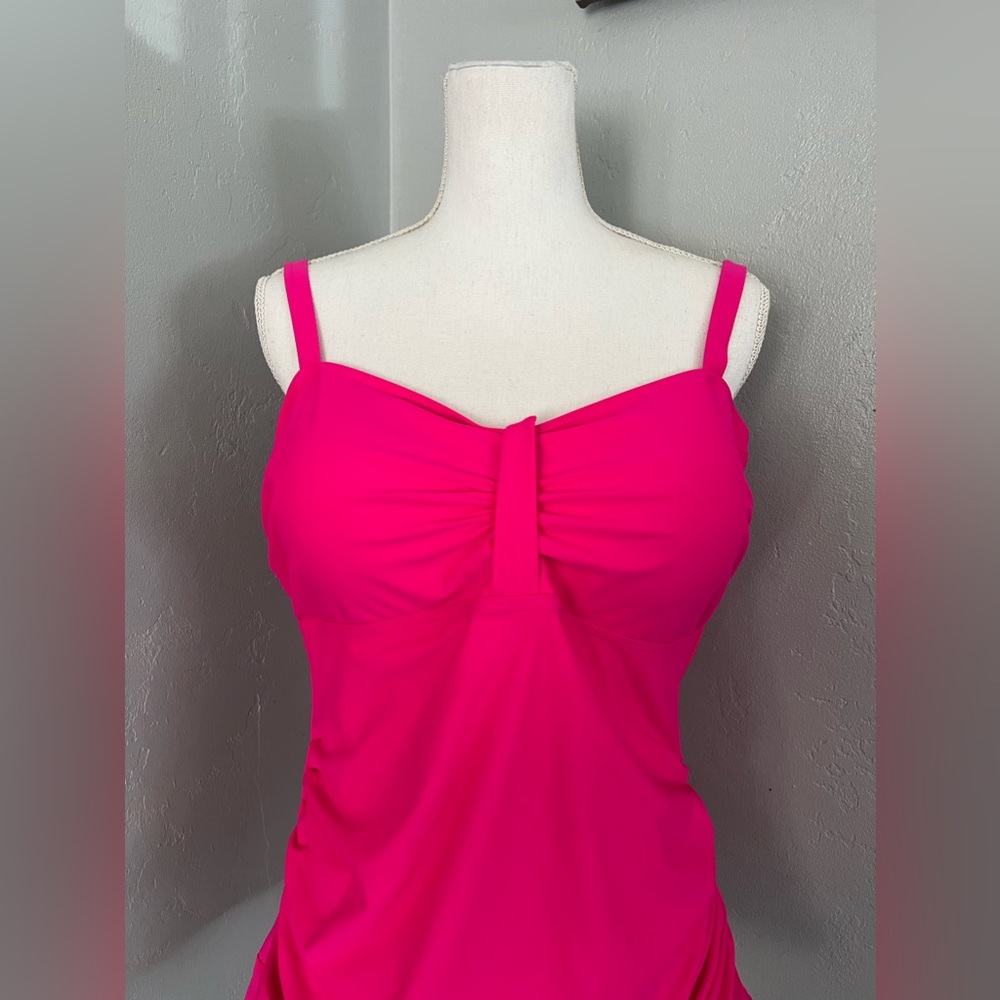 Hilor Women's 50's Retro Ruched Tankini Swimsuit Top with Ruffle
Hem